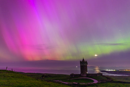 Doonagore Castle Northern Lights